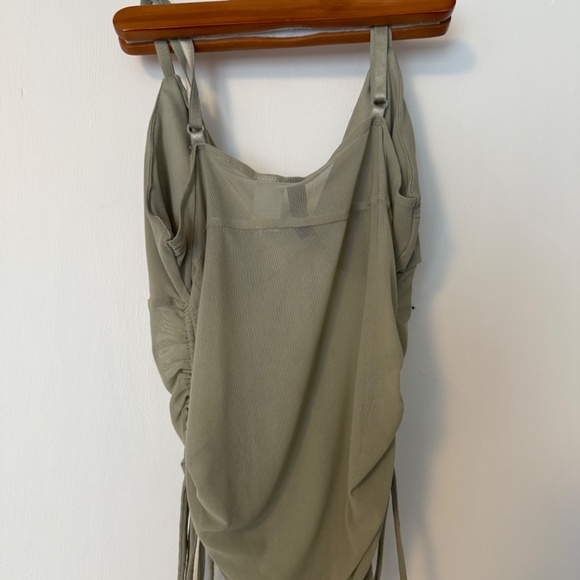 Cropped tank top - Picture 3 of 4